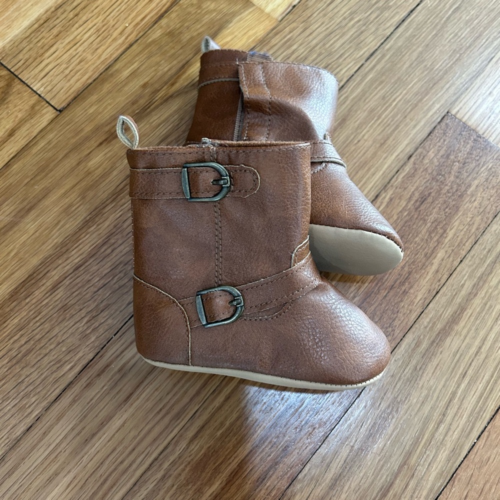 Stylish Tan Kids Boots with Buckle Accents